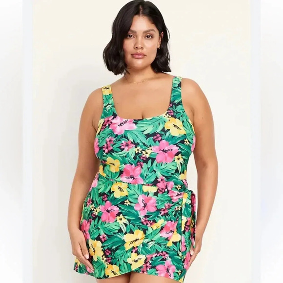 Old Navy Wrap-Front Swimsuit Dress - Picture 1 of 11